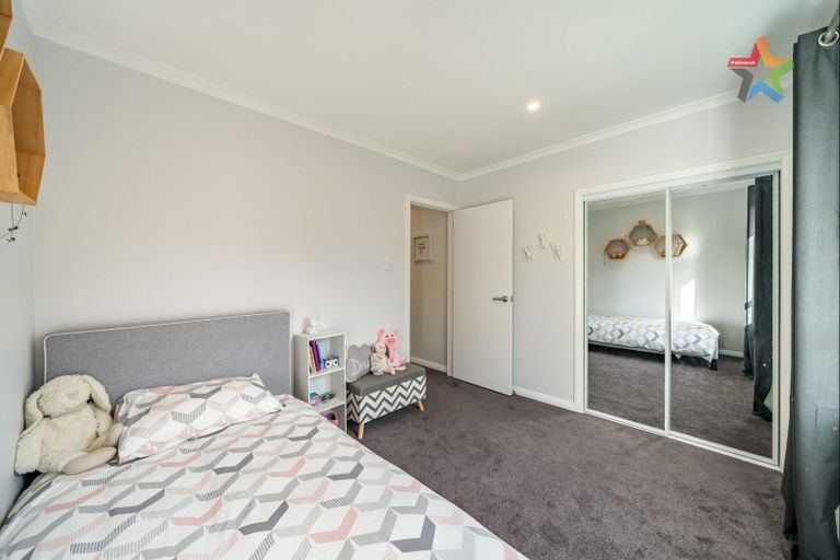 Photo of property in 21 Bledisloe Crescent, Wainuiomata, Lower Hutt, 5014