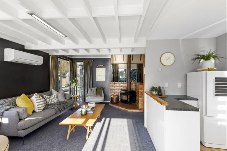 Photo of property in 4 Kawarau Place, Frankton, Queenstown, 9300