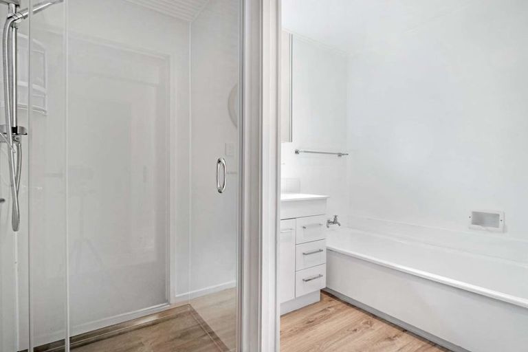 Photo of property in 1/5 Addison Drive, Glendene, Auckland, 0602