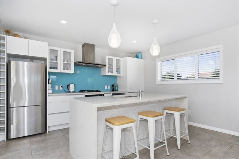 Photo of property in 28a Dickson Road, Papamoa Beach, Papamoa, 3118