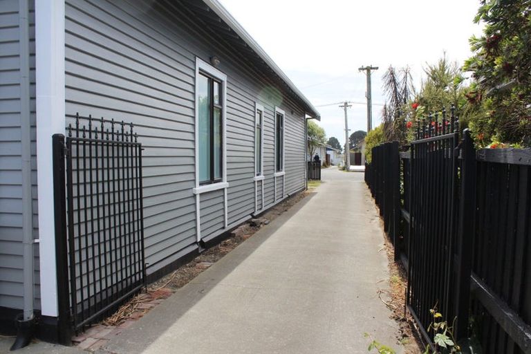 Photo of property in 37 Lonsdale Street, New Brighton, Christchurch, 8083