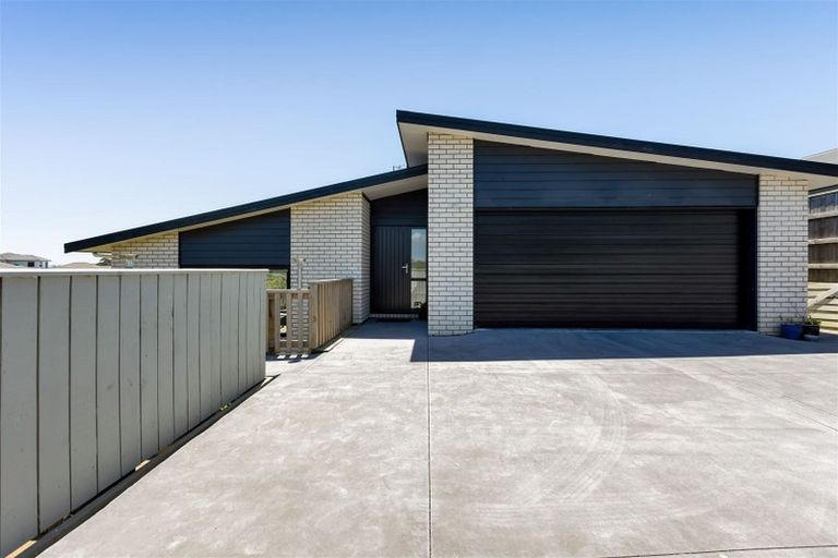 Photo of property in 5a Amy Way, Bell Block, New Plymouth, 4312