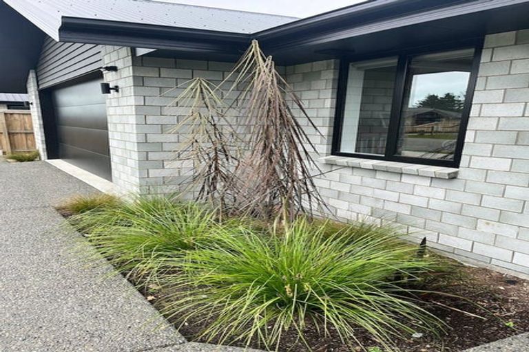 Photo of property in 66 Hilton Drive, Amberley, 7410