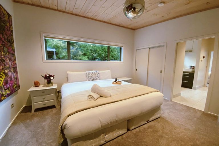 Photo of property in 17 Lookout Drive, Mount Creighton, Queenstown, 9371