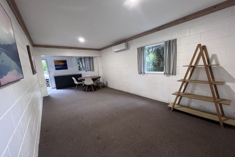 Photo of property in 15 Beeche Place, Birkdale, Auckland, 0626