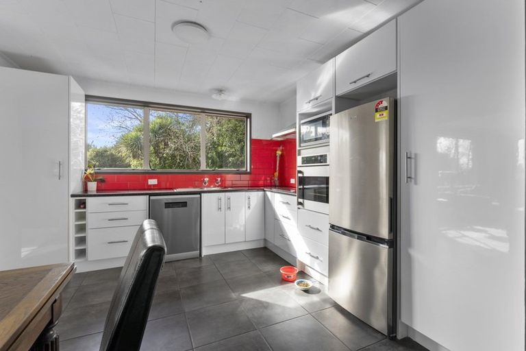 Photo of property in 25 Falstaff Street, Stratford, 4332