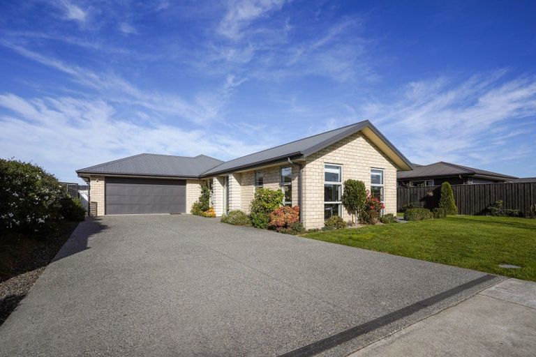Photo of property in 65 Kippenberger Avenue, Rangiora, 7400