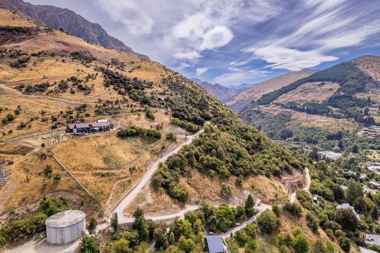 Photo of property in 12 Crows Nest Road, Arthurs Point, Queenstown, 9371