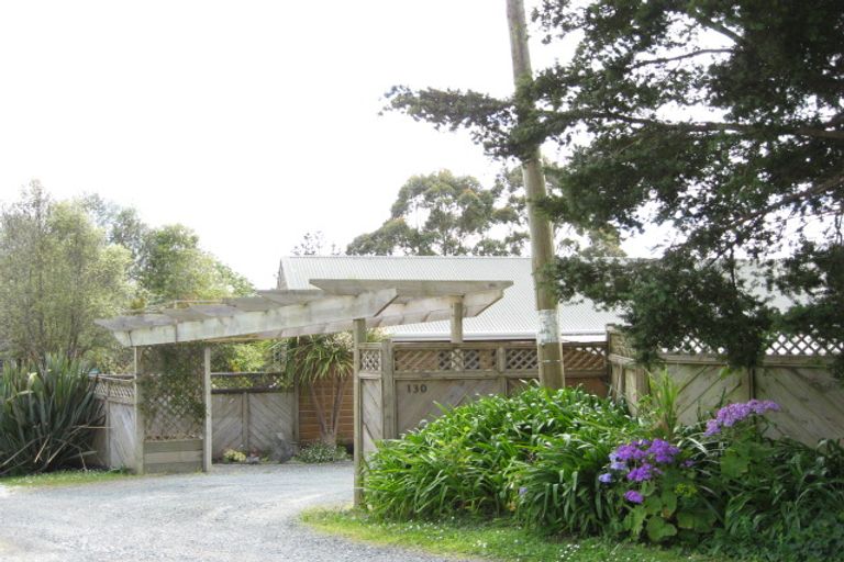 Photo of property in 130 Dennis Road, Kaipara Flats, Warkworth, 0981