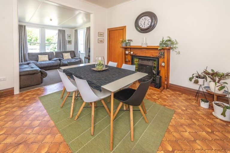 Photo of property in 70 Carlton Avenue, Tawhero, Whanganui, 4500