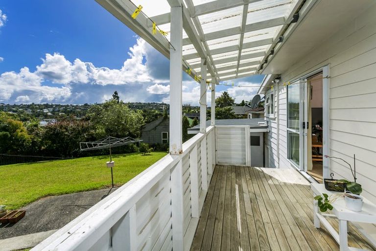 Photo of property in 21 Philson Terrace, Browns Bay, Auckland, 0630