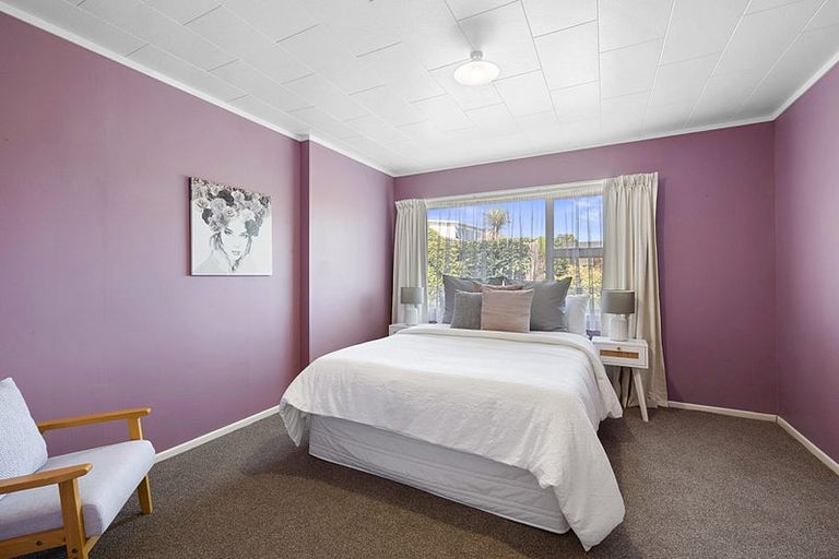 Photo of property in 5 Wesley Avenue, Frankleigh Park, New Plymouth, 4310