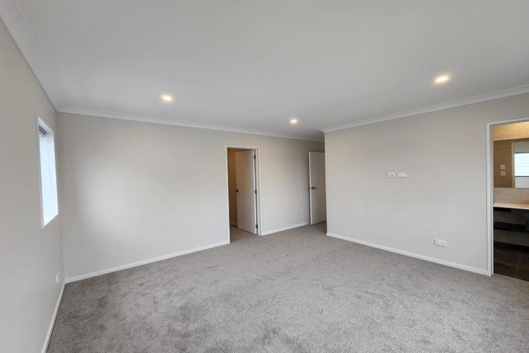 Photo of property in 8d Bunnythorpe Road, Papakura, 2110