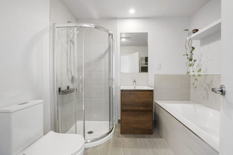 Photo of property in 7 Observation Green, Hobsonville, Auckland, 0616