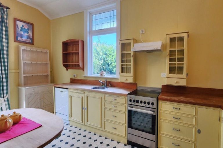 Photo of property in 165 High Street, Waimate, 7924