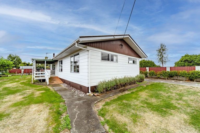Photo of property in 25 Churchill Street, Waipukurau, 4200