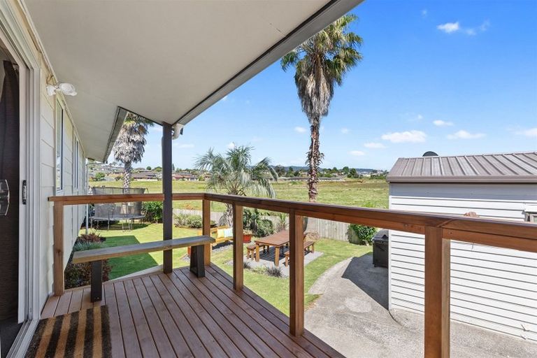 Photo of property in 27a Edgehill Place, Te Puke, 3119