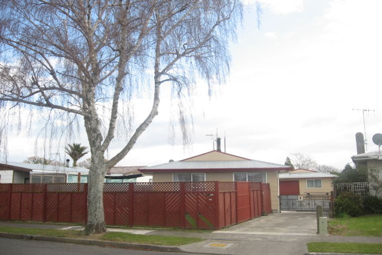 Photo of property in 2b Bright Crescent, Maraenui, Napier, 4110