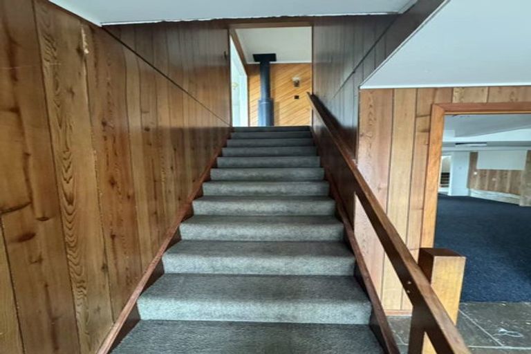 Photo of property in 5 Barker Rise, Northcross, Auckland, 0632