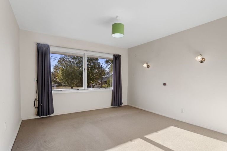 Photo of property in 2/6 Perry Street, Papanui, Christchurch, 8053