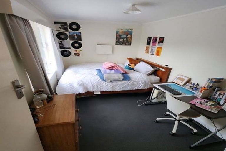 Photo of property in 10a Norna Crescent, Kelburn, Wellington, 6012