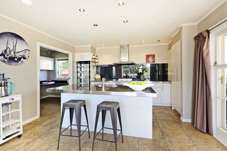 Photo of property in 204 Saint Leonards Avenue, Saint Leonards, Hastings, 4120