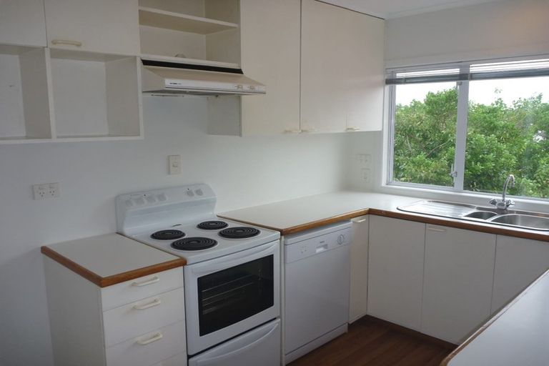 Photo of property in 1/75 Kowhai Road, Mairangi Bay, Auckland, 0630