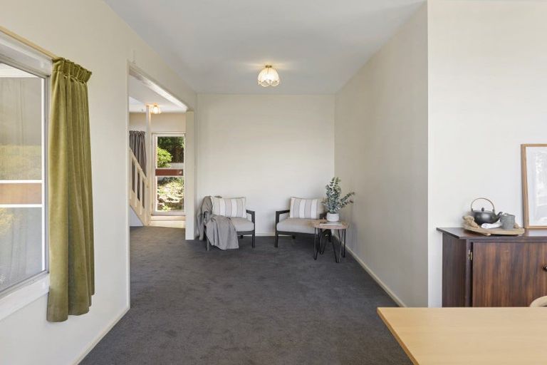 Photo of property in 18 Bayview Place, Cass Bay, Lyttelton, 8082