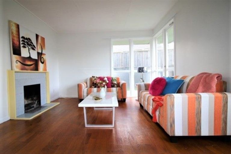 Photo of property in 15 Matai Street, Waiuku, 2123