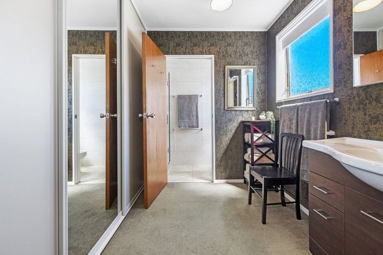 Photo of property in 61 Hooker Avenue, Chedworth, Hamilton, 3210