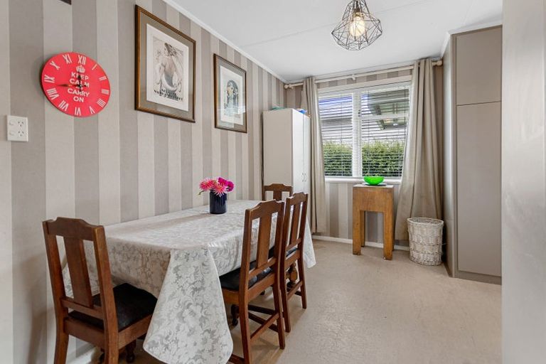 Photo of property in 19 Edward Street, Tokoroa, 3420