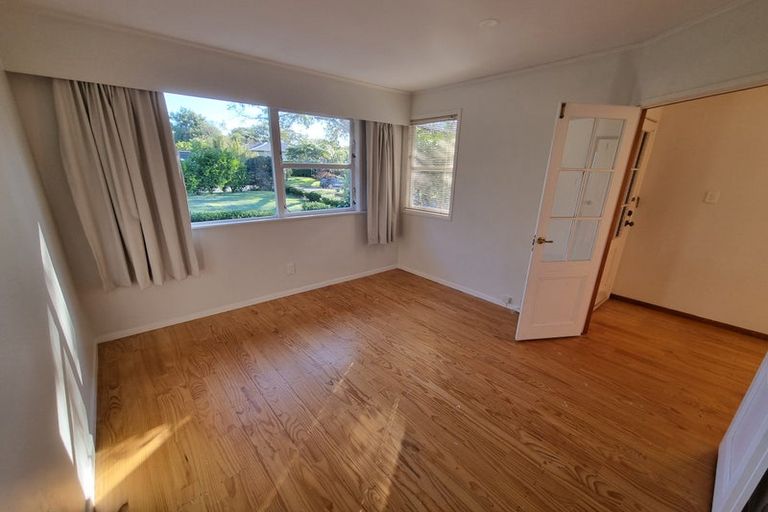 Photo of property in 10 Linley Place, Hillcrest, Auckland, 0627