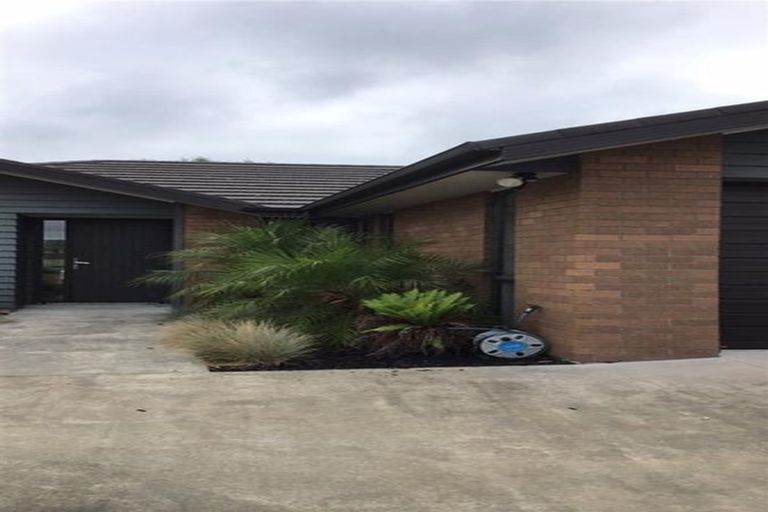 Photo of property in 3 Miami Place, One Tree Point, 0118