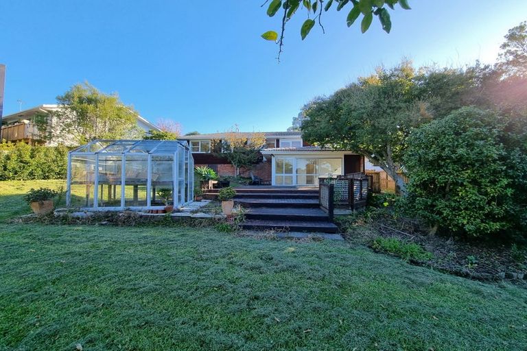 Photo of property in 10 Linley Place, Hillcrest, Auckland, 0627
