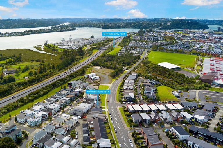 Photo of property in 150 Hobsonville Road, Hobsonville, Auckland, 0618