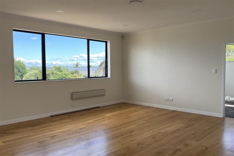 Photo of property in 16a Venus Place, Half Moon Bay, Auckland, 2012