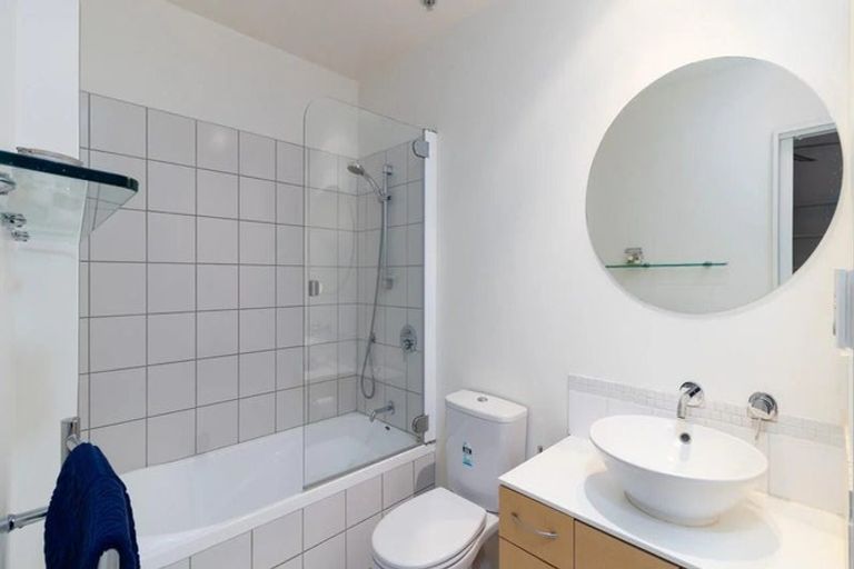 Photo of property in Latitude 41, 11/269 Wakefield Quay, Stepneyville, Nelson, 7010