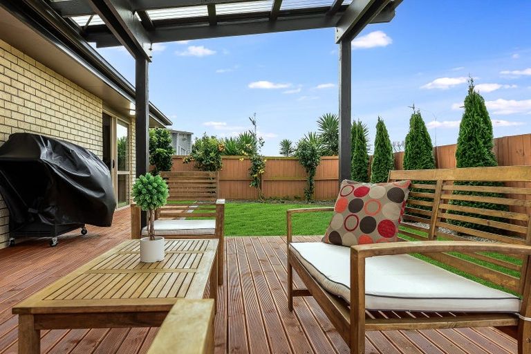 Photo of property in 21 Wiltshire Drive, Huntington, Hamilton, 3210