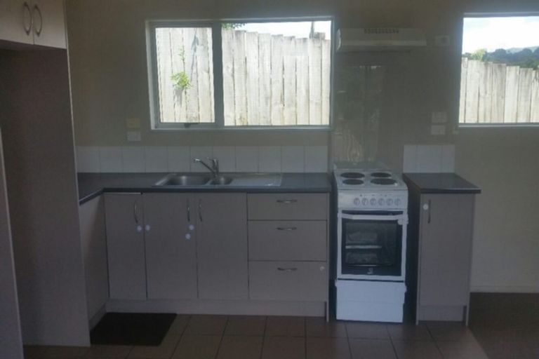 Photo of property in 30 Kellett Road, Ranui, Auckland, 0612