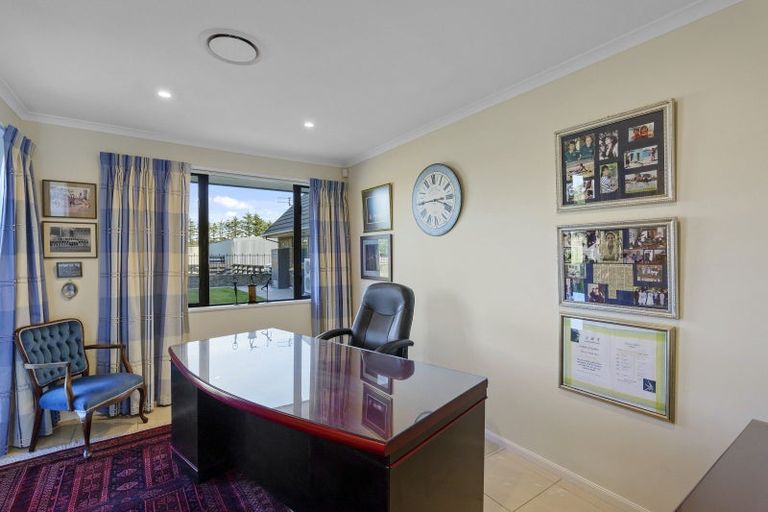 Photo of property in 635 Yaldhurst Road, Yaldhurst, Christchurch, 7676