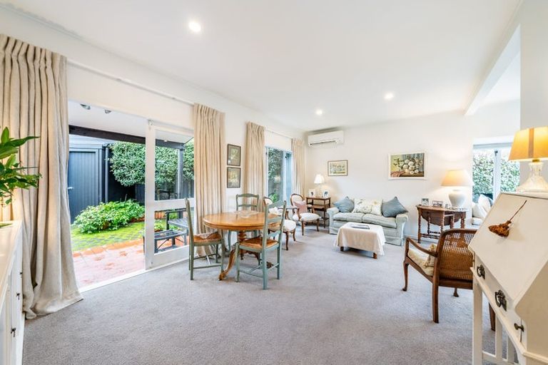 Photo of property in 4/23 Box Hill, Khandallah, Wellington, 6035