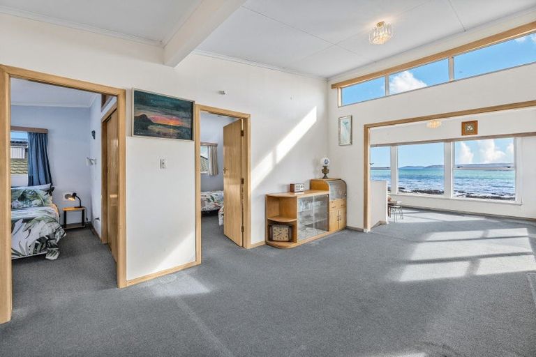 Photo of property in 20 Sunset Parade, Plimmerton, Porirua, 5026