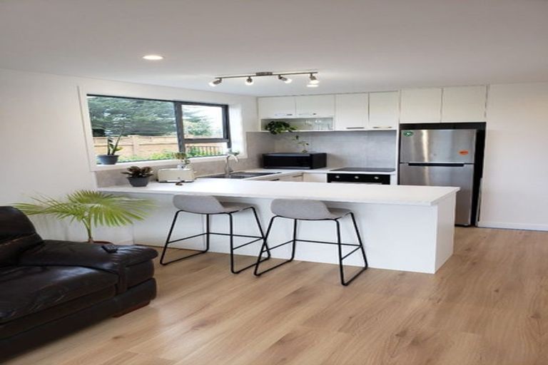 Photo of property in 361 Marine Parade, New Brighton, Christchurch, 8061