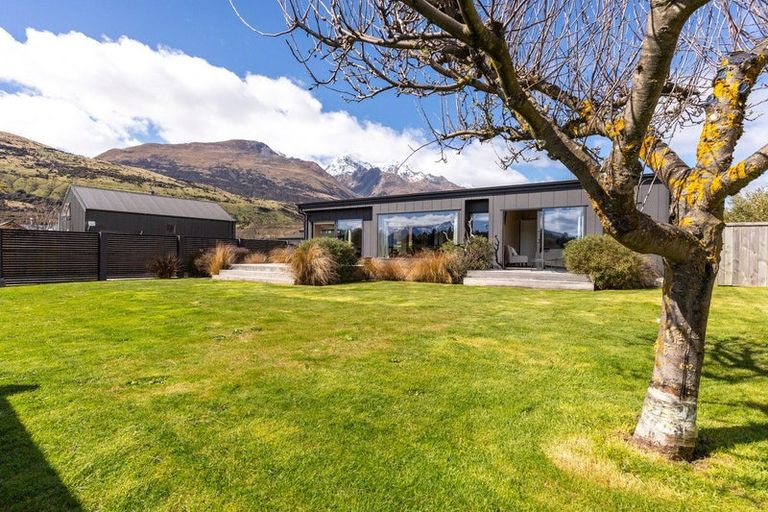 Photo of property in 50 Coll Street, Glenorchy, 9372