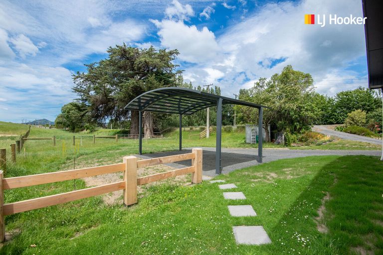 Photo of property in 806 Outram-mosgiel Road, Riverside, Outram, 9073