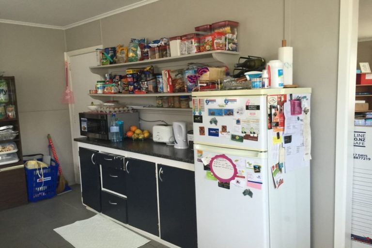 Photo of property in 72b Swaffield Road, Papatoetoe, Auckland, 2025