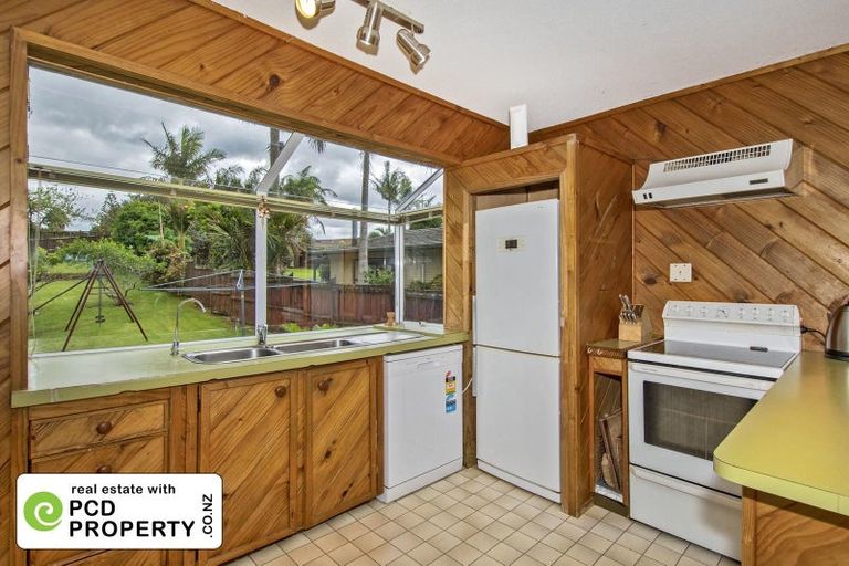Photo of property in 16 Ranfurly Place, Te Kamo, Whangarei, 0112
