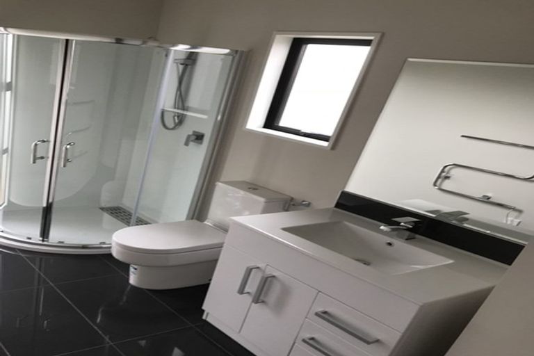 Photo of property in 12c Broadbent Street, Riccarton, Christchurch, 8041