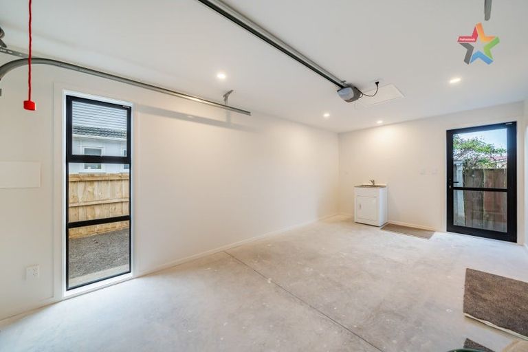 Photo of property in 1285a High Street, Taita, Lower Hutt, 5011