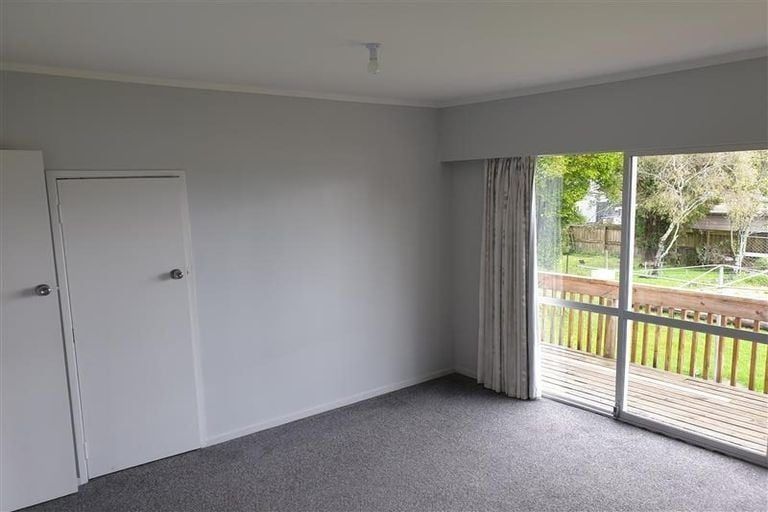 Photo of property in 92 Te Atatu Road, Te Atatu South, Auckland, 0610